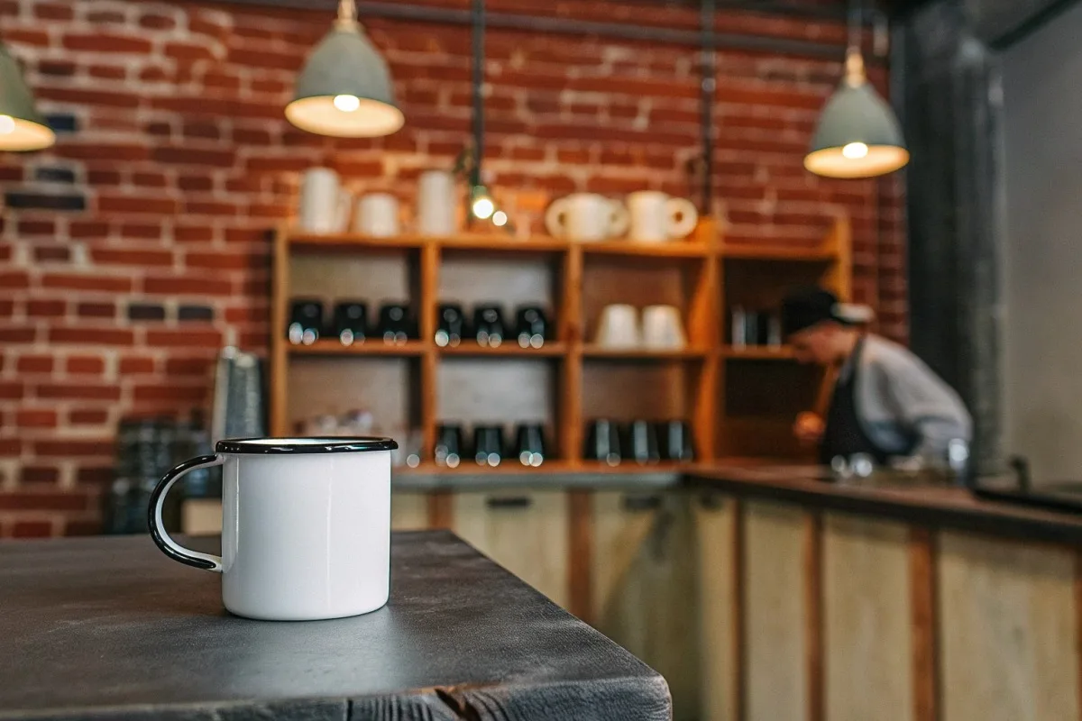 Verifying supplier track records with US cafe references and FDA compliance documentation (ID#2)