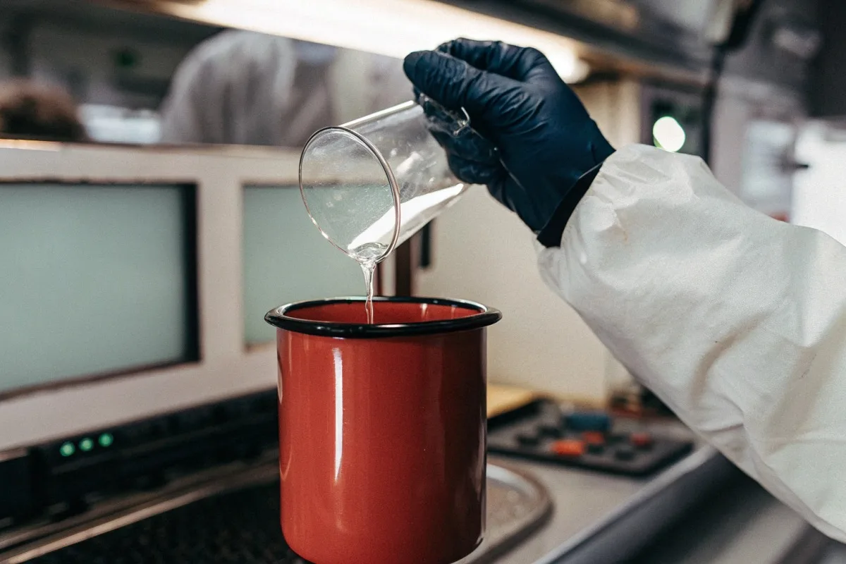 FDA and LFGB Compliance Custom enamel mugs meeting FDA and LFGB food safety standards through migration testing (ID#2)