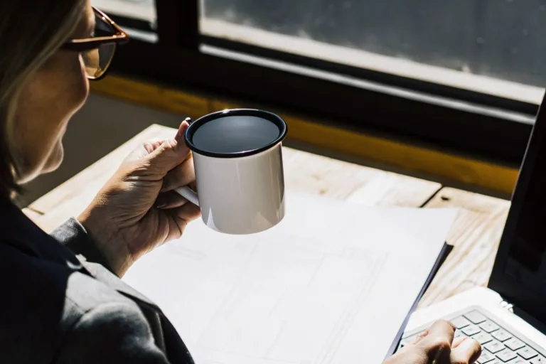 How to Ask Suppliers if Custom Enamel Mugs Are Commercial Dishwasher Safe When Sourcing?