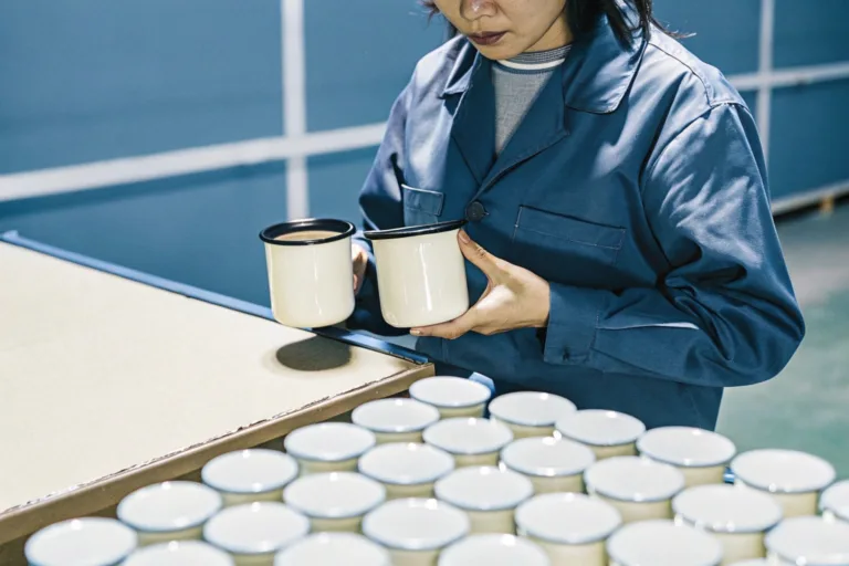 What Are the Industry Standards for Pinholes and Black Spots When Sourcing Custom Enamel Mugs?