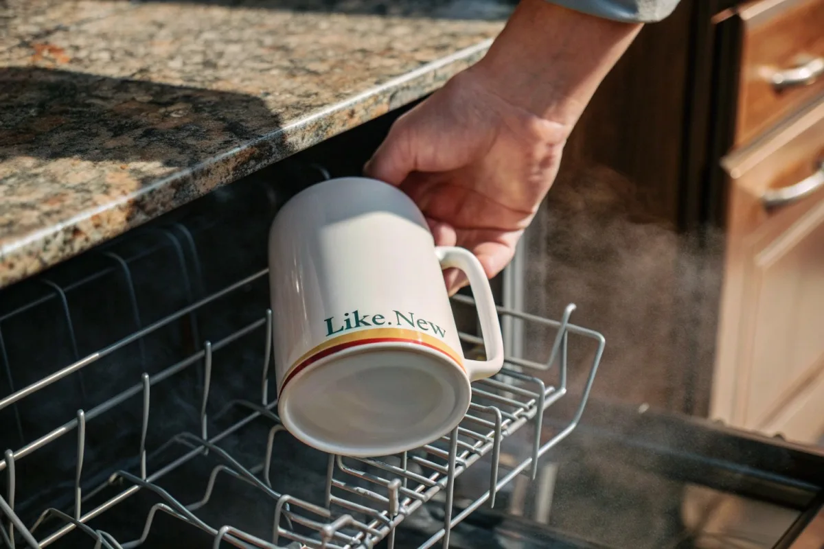 Customizing enamel mug bottoms with combined logo and care instructions in a ring layout (ID#5)