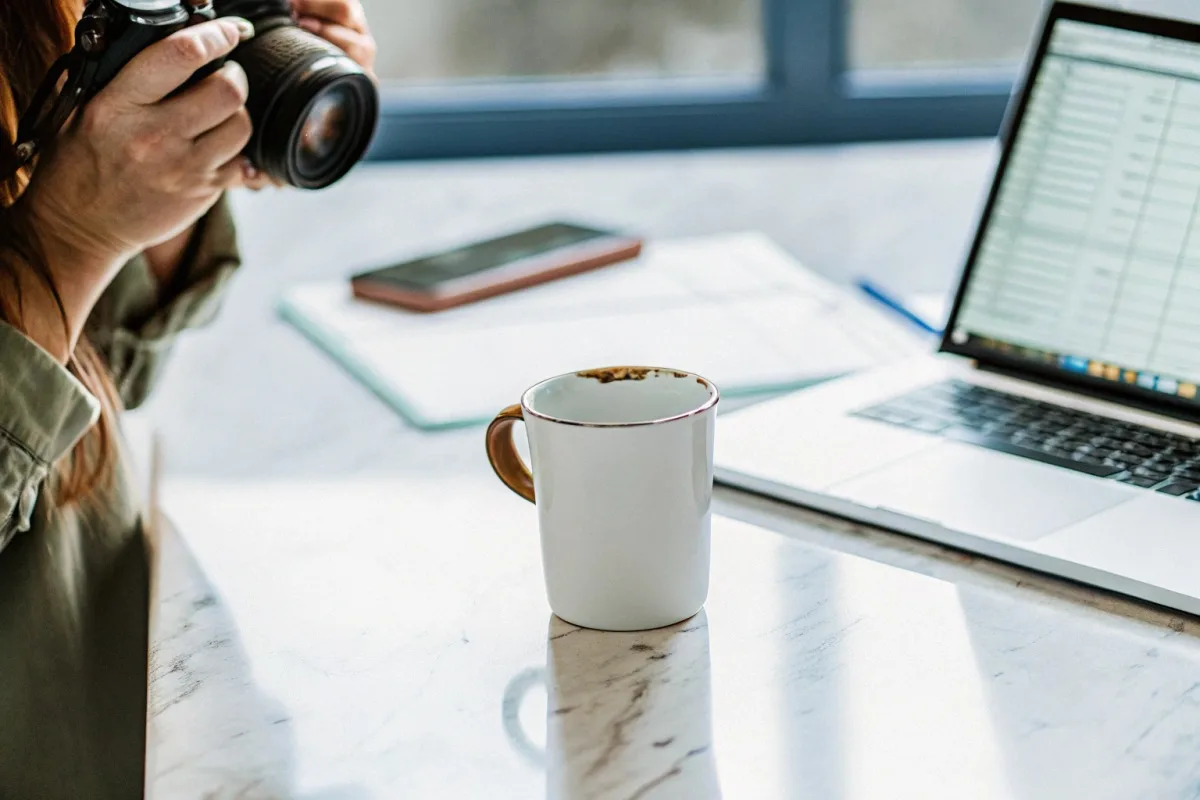 Verifying supplier quality control standards and ISO certificates for custom enamel mug production (ID#5)